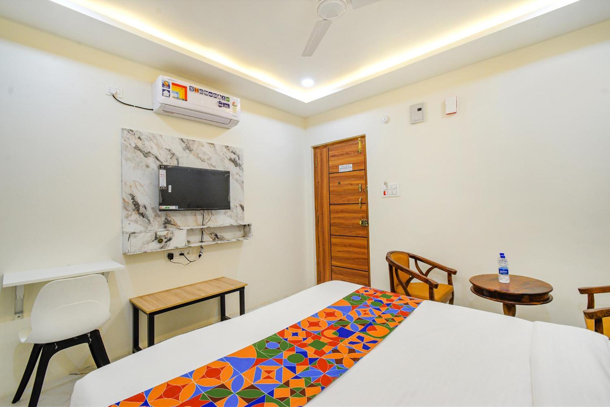 Fabhotel Ssr Ikon Suites - Nr Hyderabad Central University, Kondapur Exterior foto