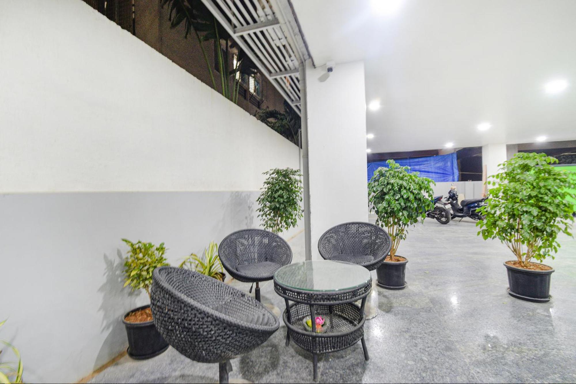 Fabhotel Ssr Ikon Suites - Nr Hyderabad Central University, Kondapur Exterior foto